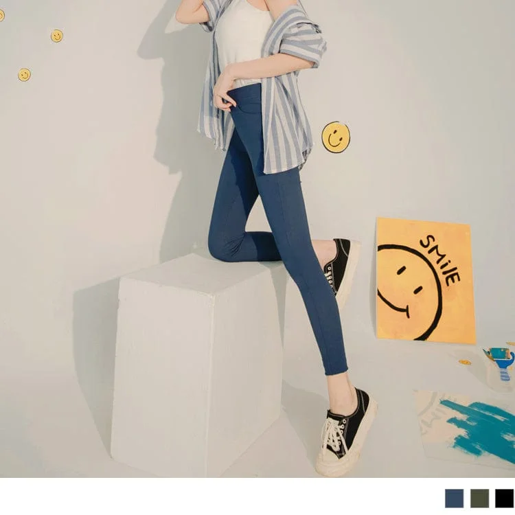 Hurry, the best clothing deals won’t last – Shop now for major savings.  ELASTIC WAIST SKINNY LONG PANTS