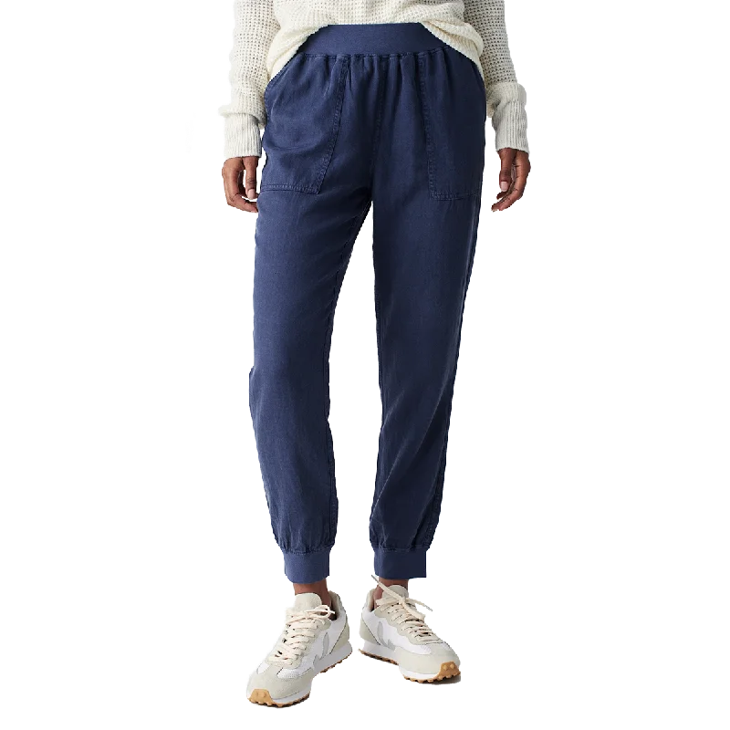 Take advantage of our men’s fashion sale – it’s your time to save!  Women's Arlie Day Pant