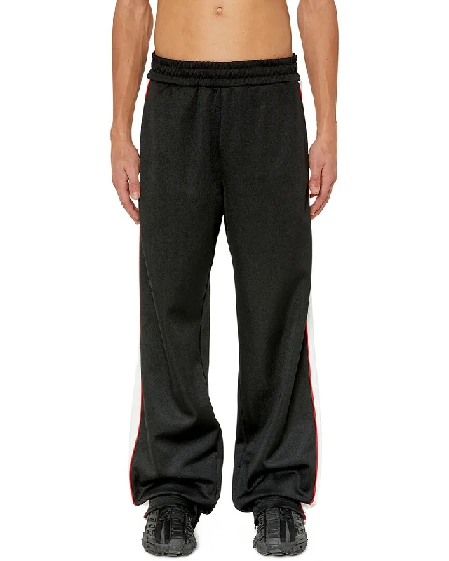 Get the latest trends in men’s clothing – huge savings inside. Diesel Martik Trouser Get the latest trends in men’s clothing – huge savings inside. Diesel Martik Trouser