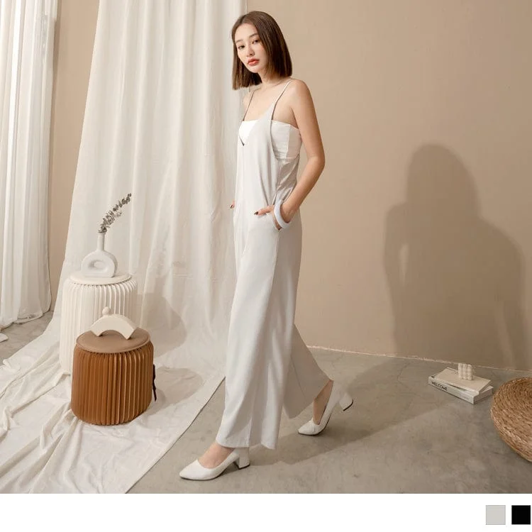 Fresh clothing styles are here – Shop now for exclusive discounts!  CASUAL MEDIUM WAIST PURE COLOR SLEEVELESS JUMPSUITS