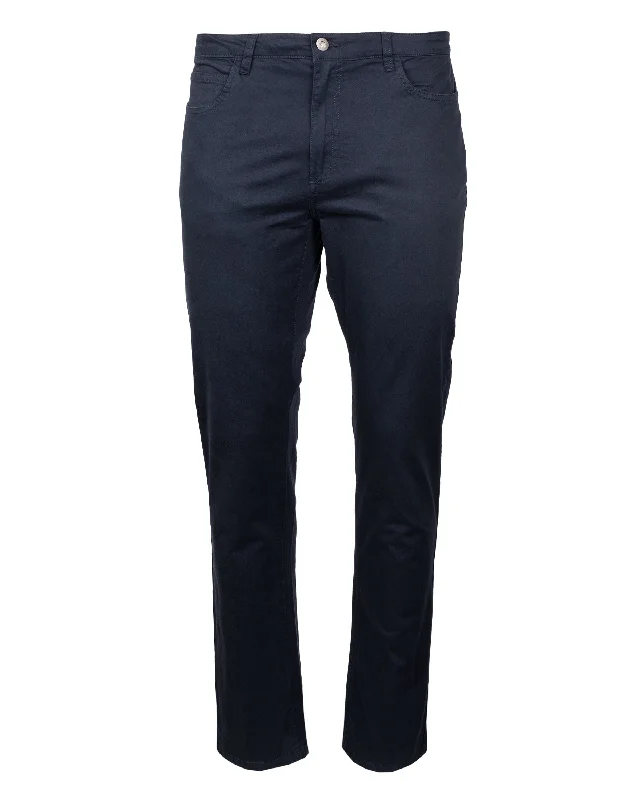 Shop now and save up to 40% on men’s wardrobe essentials.  Cutter & Buck Men's Voyager 5 Pocket