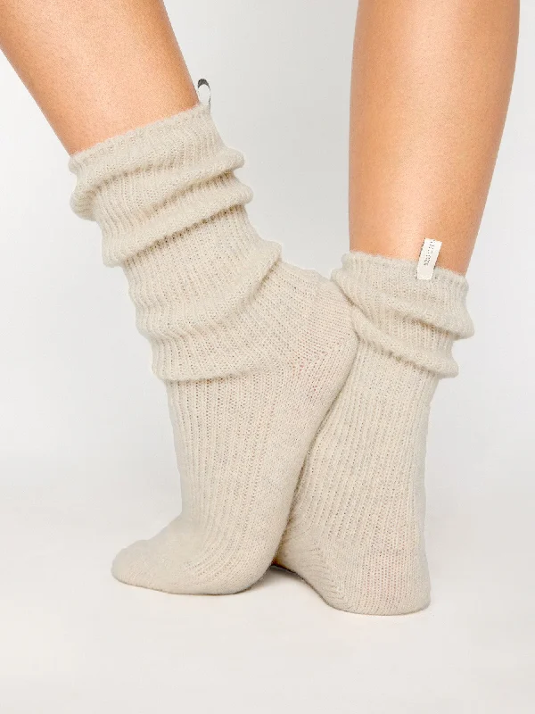 The Ribbed Cashmere Socks