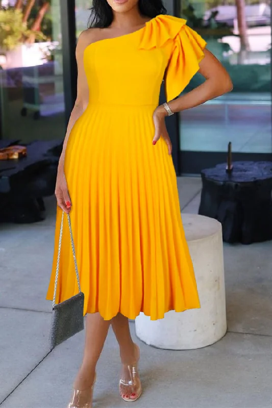 Solid Color Bright One Shoulder Pleated Midi Dress