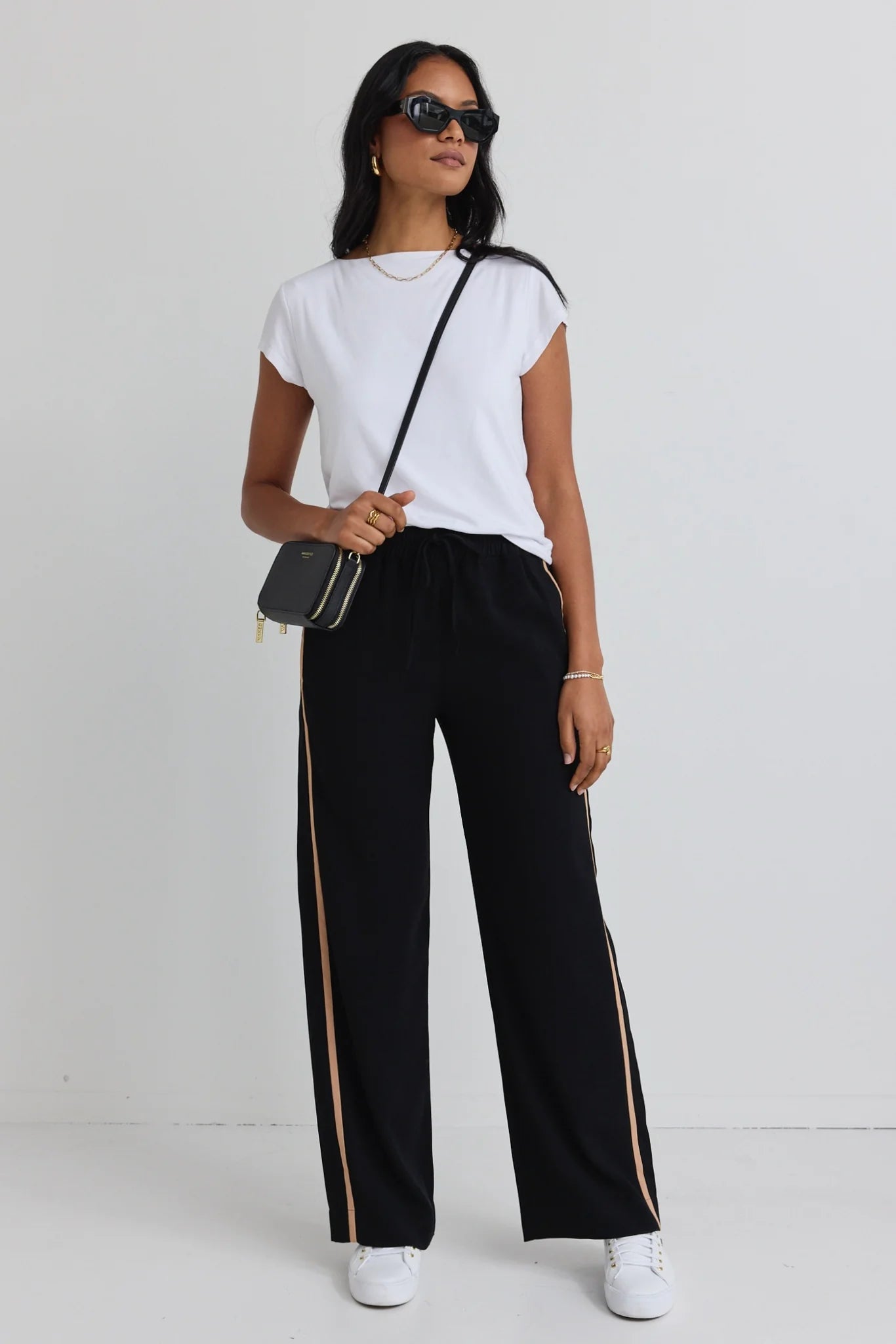 AMONG THE BRAVE CONFIDANT WIDE PANT - Black