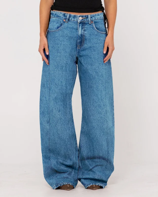 Bobby Mid Rise Barrel Jean