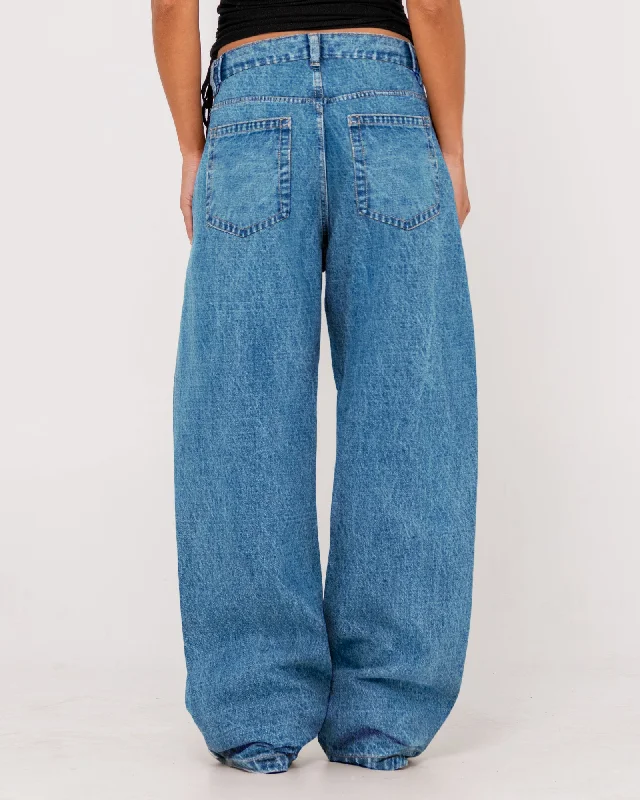 Bobby Mid Rise Barrel Jean