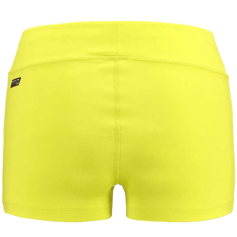 KOMBAT   WKT ESCAME - Shorts - Sport  Shorts - Woman - GREEN PRIMROSE