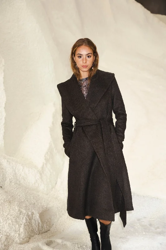 The Wool Coat in Brown