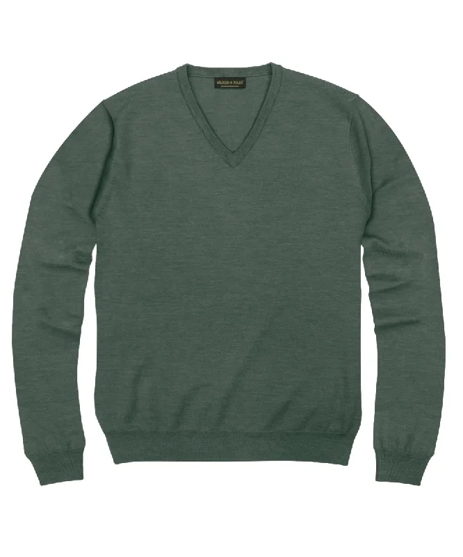 Flash sale: Men’s clothing essentials at irresistible prices! 100% Pure Merino Wool Zegna Baruffa V-Neck Sweater - Hunter Flash sale: Men’s clothing essentials at irresistible prices! 100% Pure Merino Wool Zegna Baruffa V-Neck Sweater - Hunter