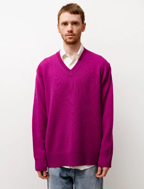 Exclusive discounts on men's fashion – shop today!  V-Neck Cashmix Sweater Magenta