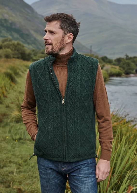 Shop the essentials – men’s wardrobe must-haves on sale. Aran Full Zip Fleece Gilet | Green Shop the essentials – men’s wardrobe must-haves on sale. Aran Full Zip Fleece Gilet | Green