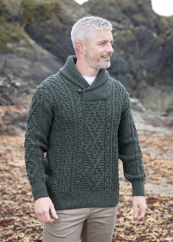 Shop men’s clothing now and enjoy amazing savings. Aran Shawl Neck Army Green Sweater Shop men’s clothing now and enjoy amazing savings. Aran Shawl Neck Army Green Sweater