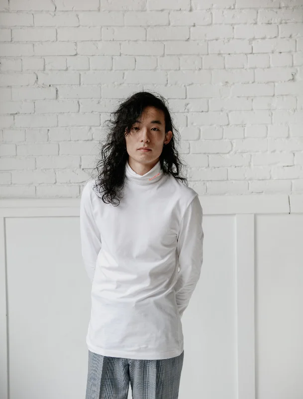 Final clearance: Men’s clothing items up to 70% off!  205 Turtleneck White