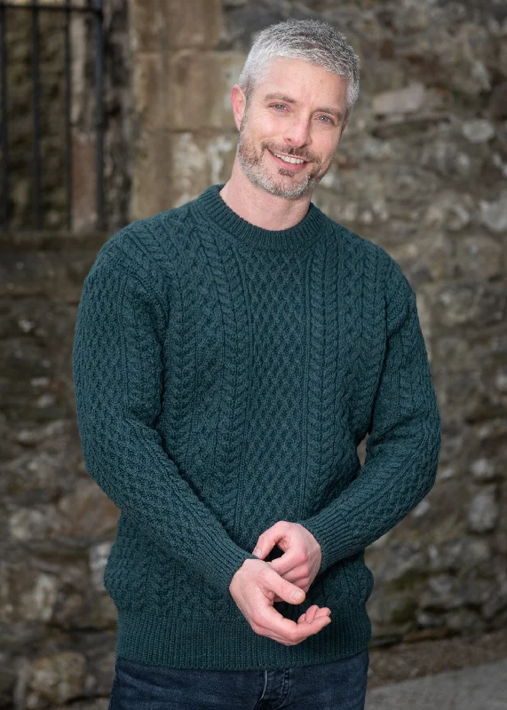 Shop the latest men’s styles at unbelievable prices.  Cuileann Aran Sweater | Green