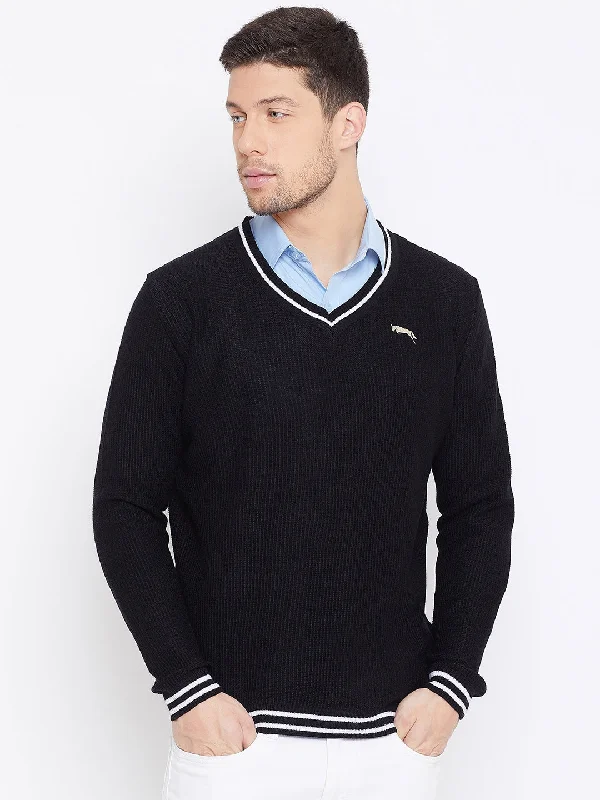 Shop new arrivals in clothing and save –  JUMP USA Men Black Self Design Pullover