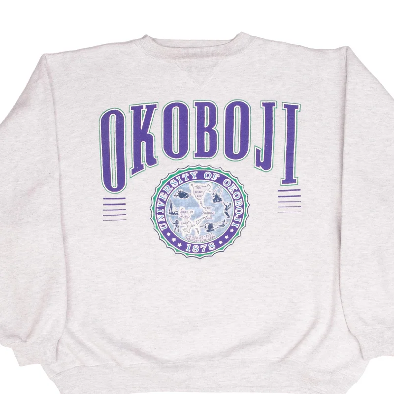 Huge savings on all categories of clothing – Shop our seasonal sale.  VINTAGE UNIVERSITY OF OKOBOJI 1990S SWEATSHIRT SIZE XL