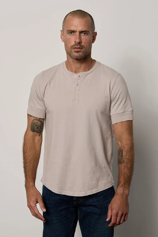 Flash sale: Save big on men's clothing this weekend!  DEON HENLEY
