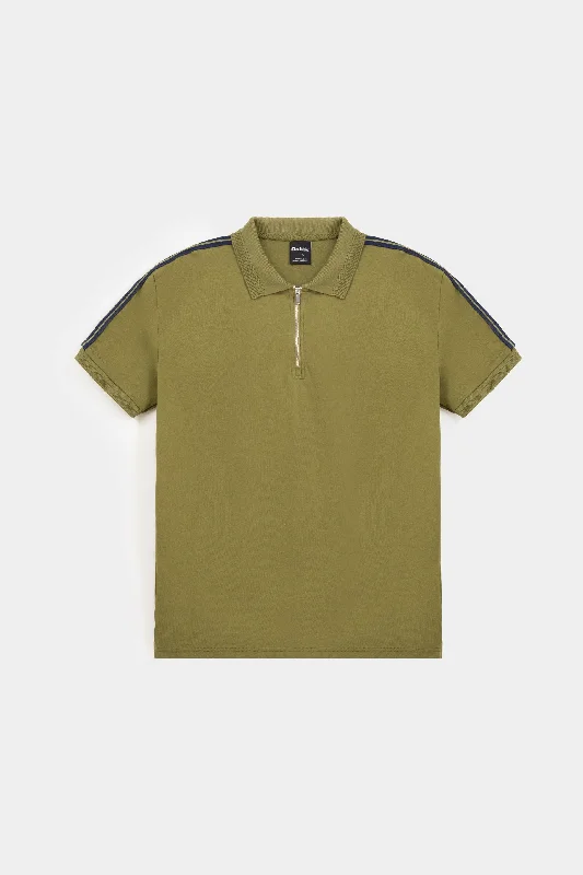Hurry, the best deals on men’s fashion won’t last long!  Tape Polo Shirt with Zipper Collar