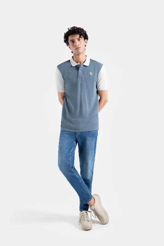 Get fresh fashion for less – Shop trendy clothing at discounted prices.  Polo Shirt with Contrast Details