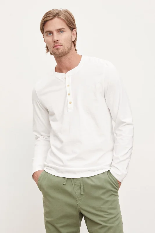 Time to shop! Men’s clothing deals you can’t resist.  HOLT HENLEY