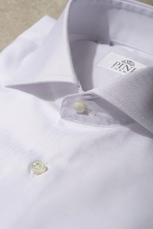 Upgrade your wardrobe with stylish clothing at discounted prices. White Shirt ”Sartoriale collection”- Made In Italy Upgrade your wardrobe with stylish clothing at discounted prices. White Shirt ”Sartoriale collection”- Made In Italy