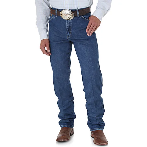 Hurry, the best deals on men’s fashion won’t last long!  Wrangler George Strait Cowboy Cut Original Fit Jean