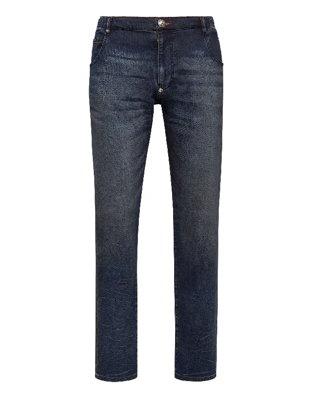 Shop the hottest fashion trends for less –  deals you can’t miss.  Denim Jogging Iconic Plein
