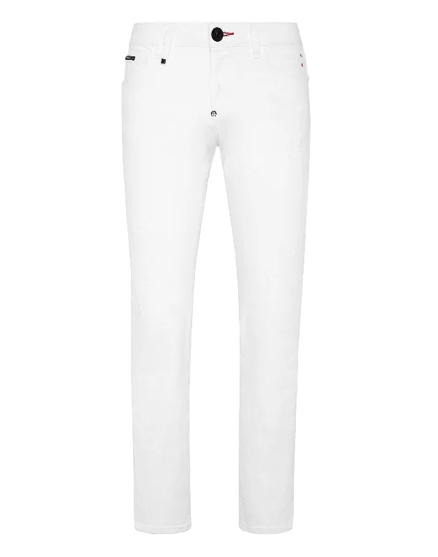 Shop seasonal clothing deals – Big savings on fashion essentials. Denim Trousers Straight Cut Supreme Iconic Plein Shop seasonal clothing deals – Big savings on fashion essentials. Denim Trousers Straight Cut Supreme Iconic Plein
