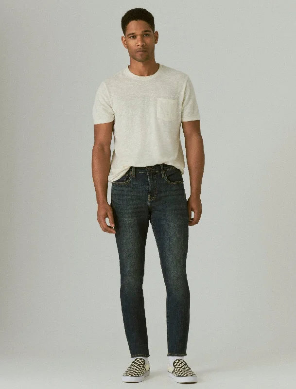 Look sharp without breaking the bank – men’s clothing sale now!  Lucky Brand Men's 100 Skinny