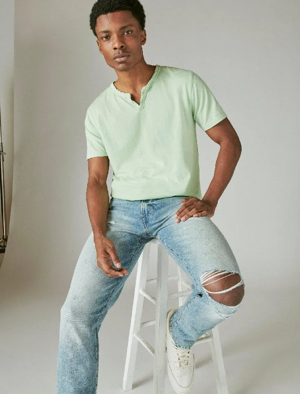Huge deals on men’s clothing – Limited-time only!  Lucky Brand Mens 412 Athletic Slim
