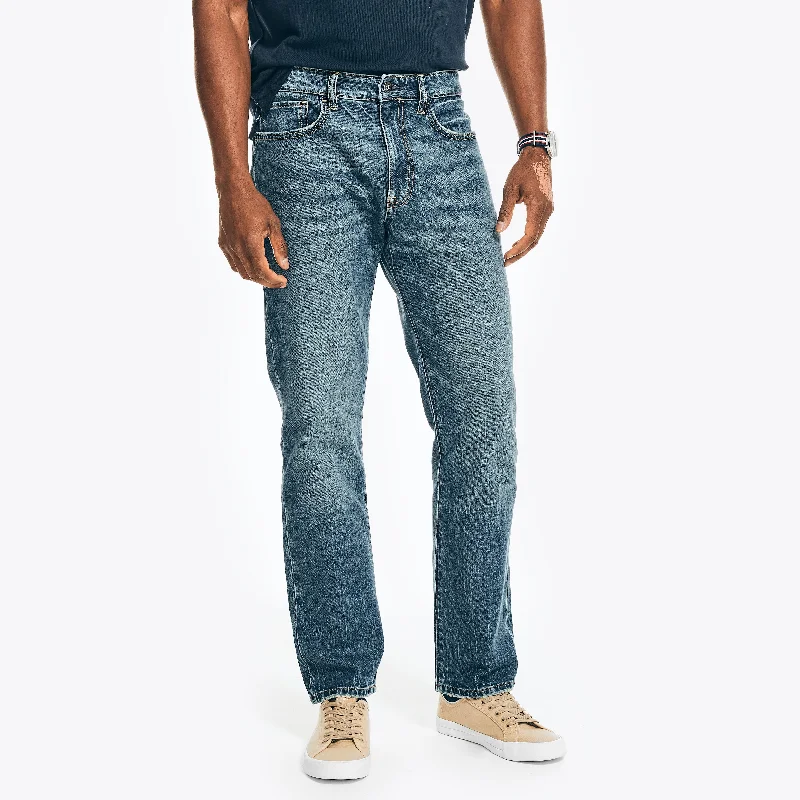 Grab your favorites before they’re gone – men’s clothing at great prices.  Nautica Mens Vintage Straight Stretch Denim