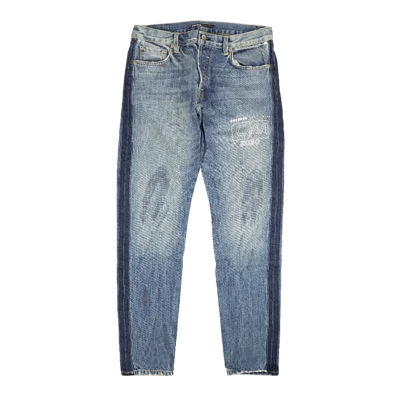 Shop the latest men’s styles at unbelievable prices.  Visitor On Earth Washed Jeans - Blue