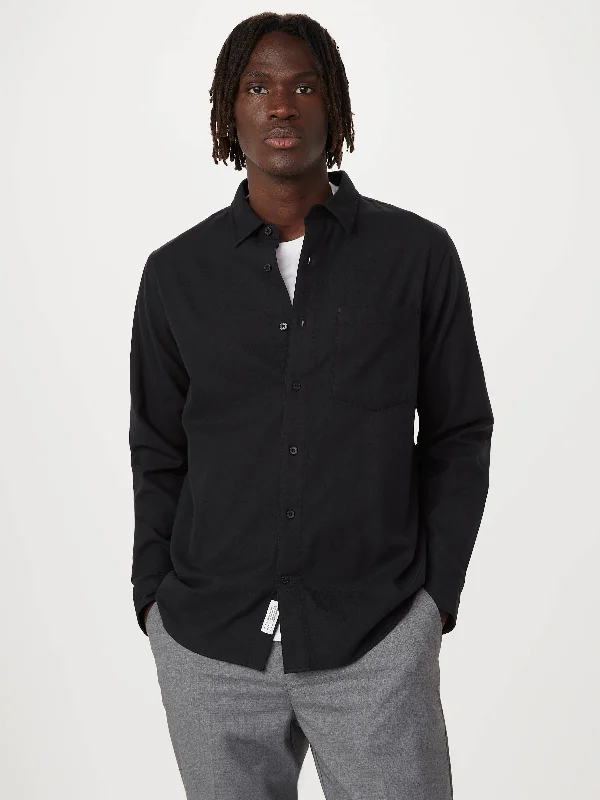 Grab your favorites before they’re gone – men’s clothing at great prices.  The Yak Wool Flannel Shirt in Black
