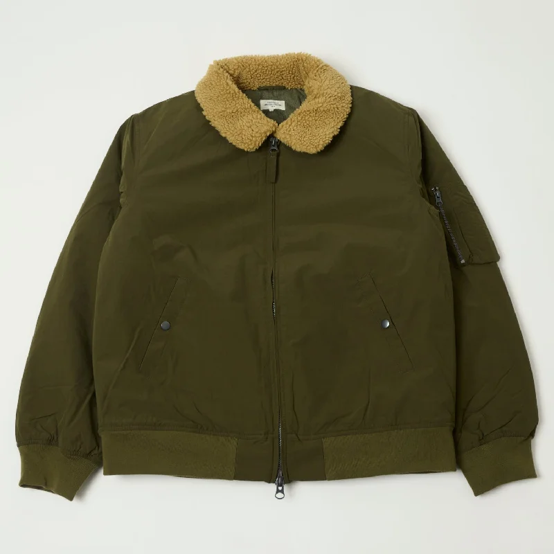 Shop now and save up to 40% on men’s wardrobe essentials.  Hartford 'Doe' Woven Jacket - Dark Olive