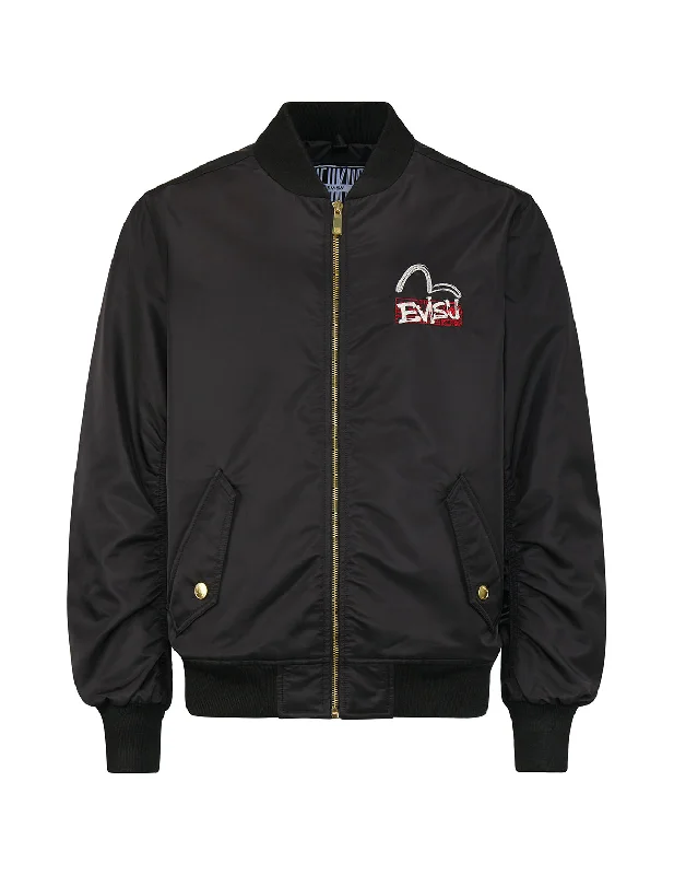Exclusive offers on the latest clothing styles for men .  夹层式图案印花飞行员夹克 