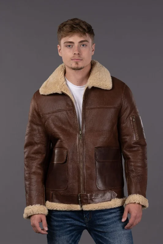 Shop now and enjoy massive savings on stylish clothing for all seasons.  Valore